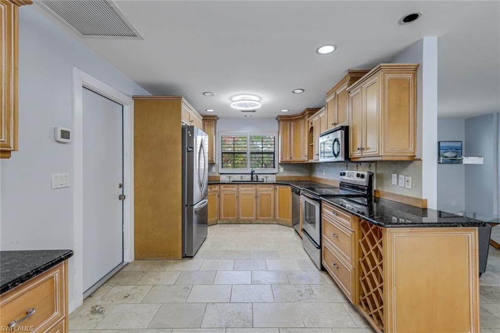 27061 Homewood DR-20