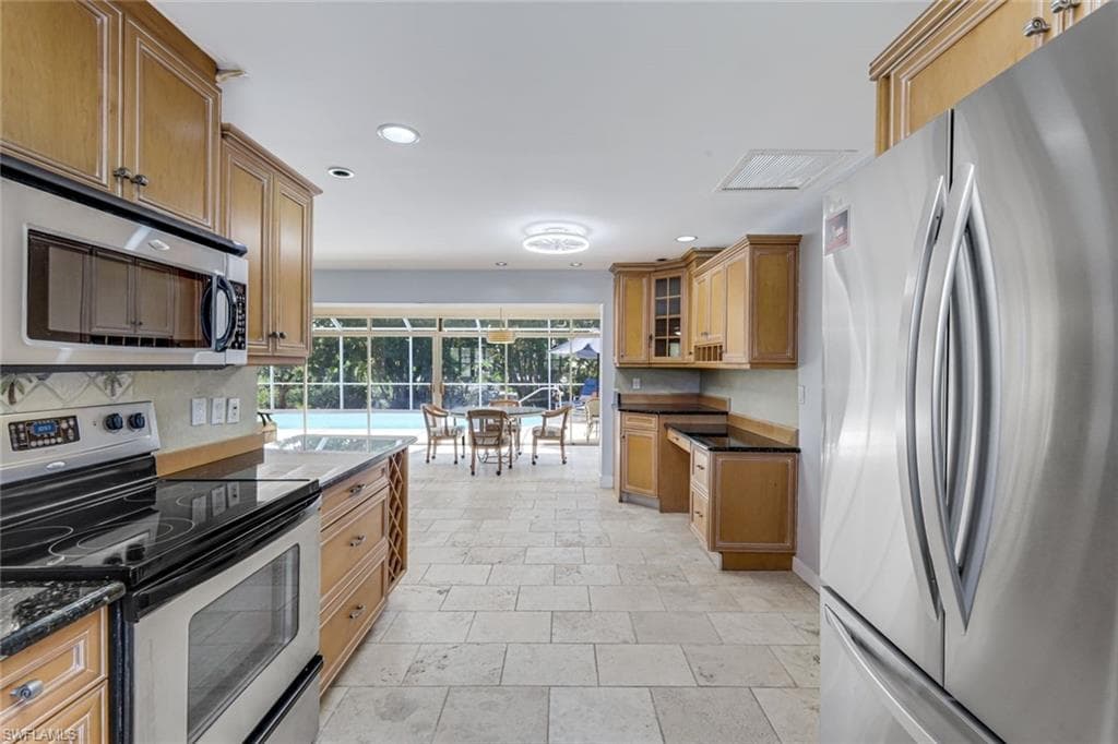 27061 Homewood DR-18