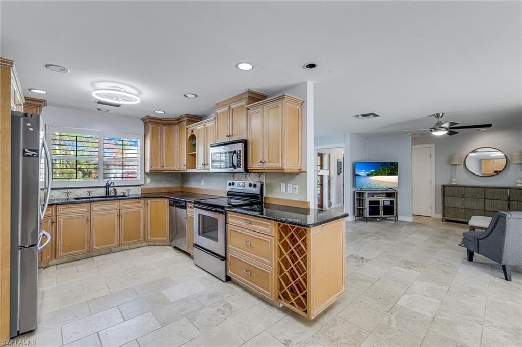 27061 Homewood DR-19