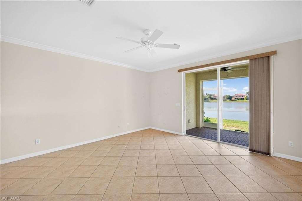8369 Sumner AVE-10
