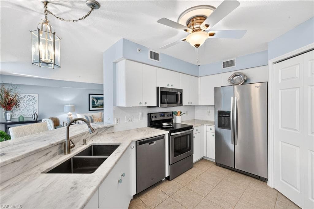 28851 Bermuda Lago CT 104-23