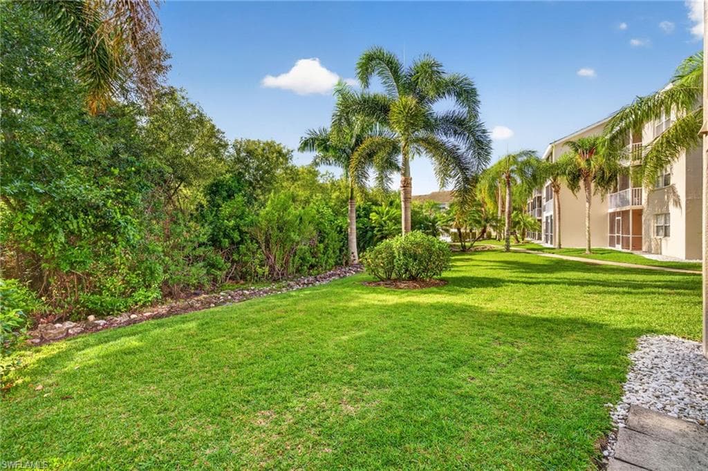 28851 Bermuda Lago CT 104-13