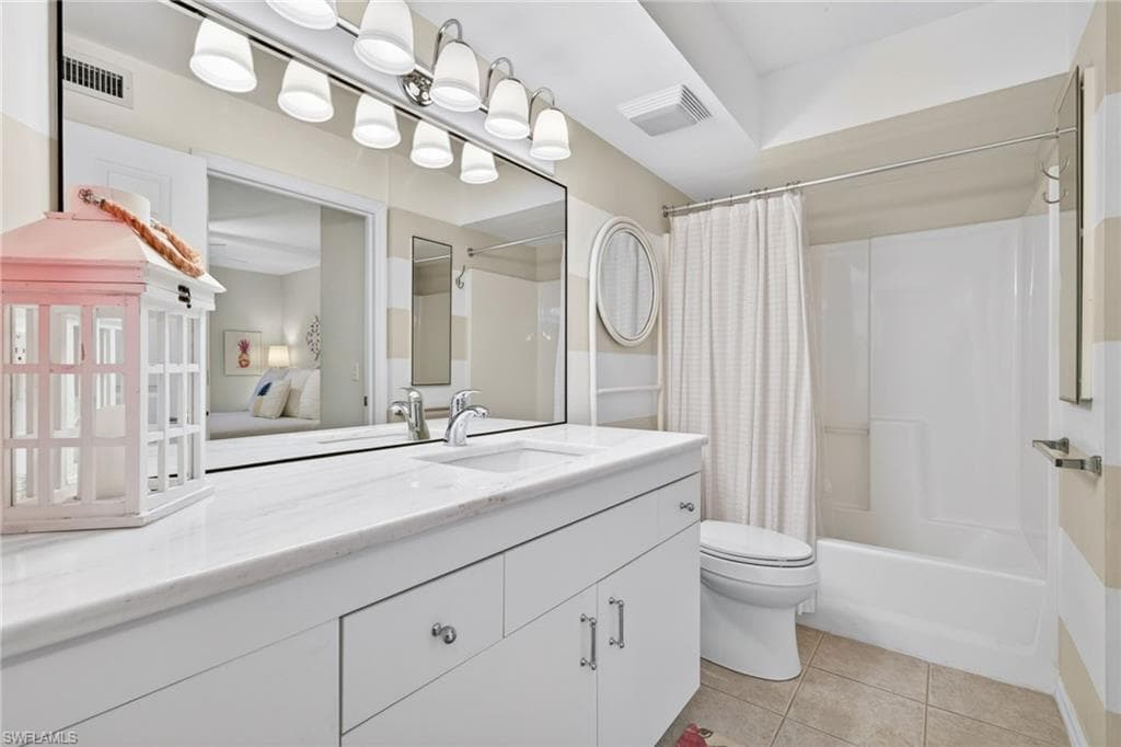 28851 Bermuda Lago CT 104-32