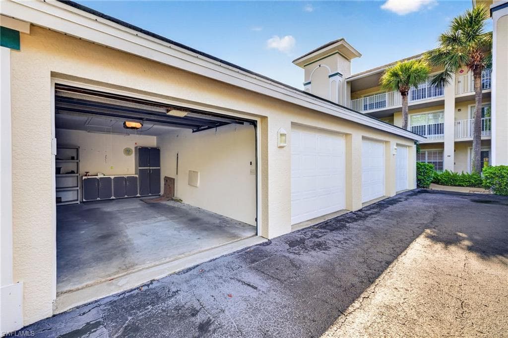 28851 Bermuda Lago CT 104-34