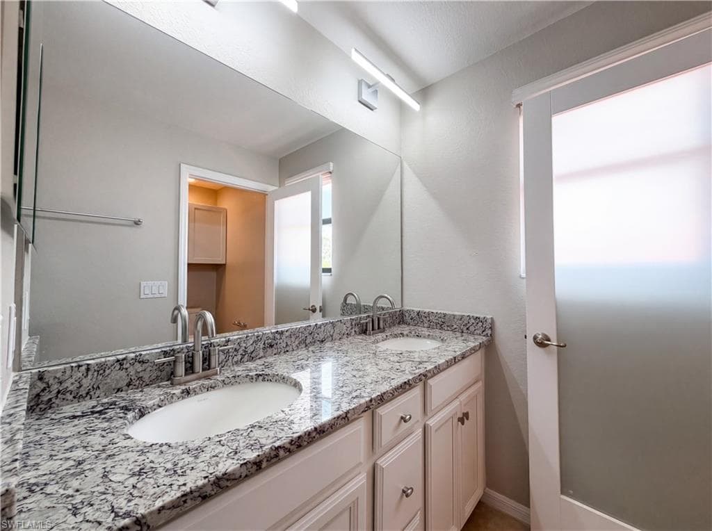 1588 Vizcaya LN-23
