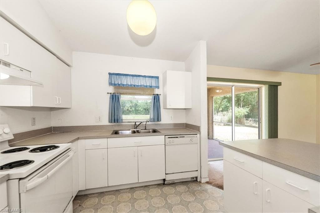6211 Castlewood CIR-13