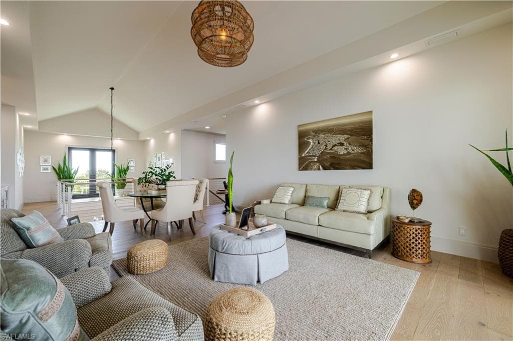 1247 Blue Hill Creek DR-26