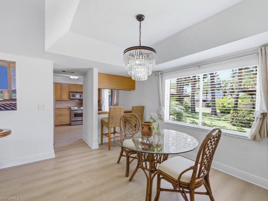 3207 Horse Carriage WAY 403-17