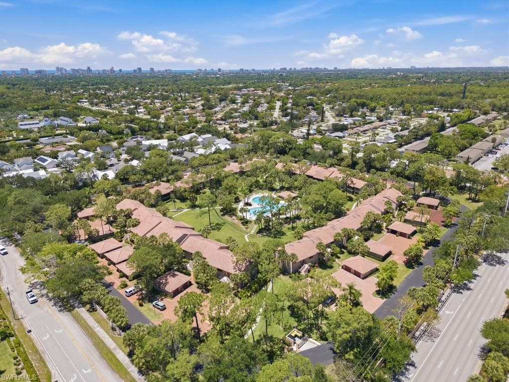 3207 Horse Carriage WAY 403-15
