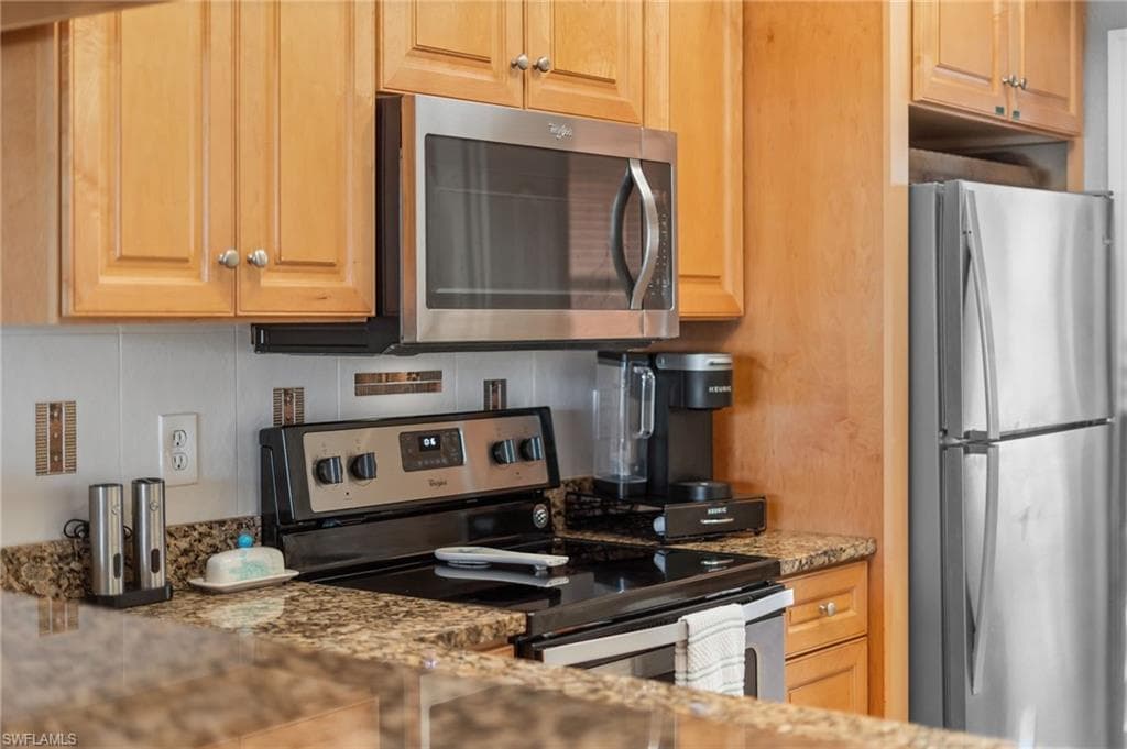 4566 SE 5th PL 106-17