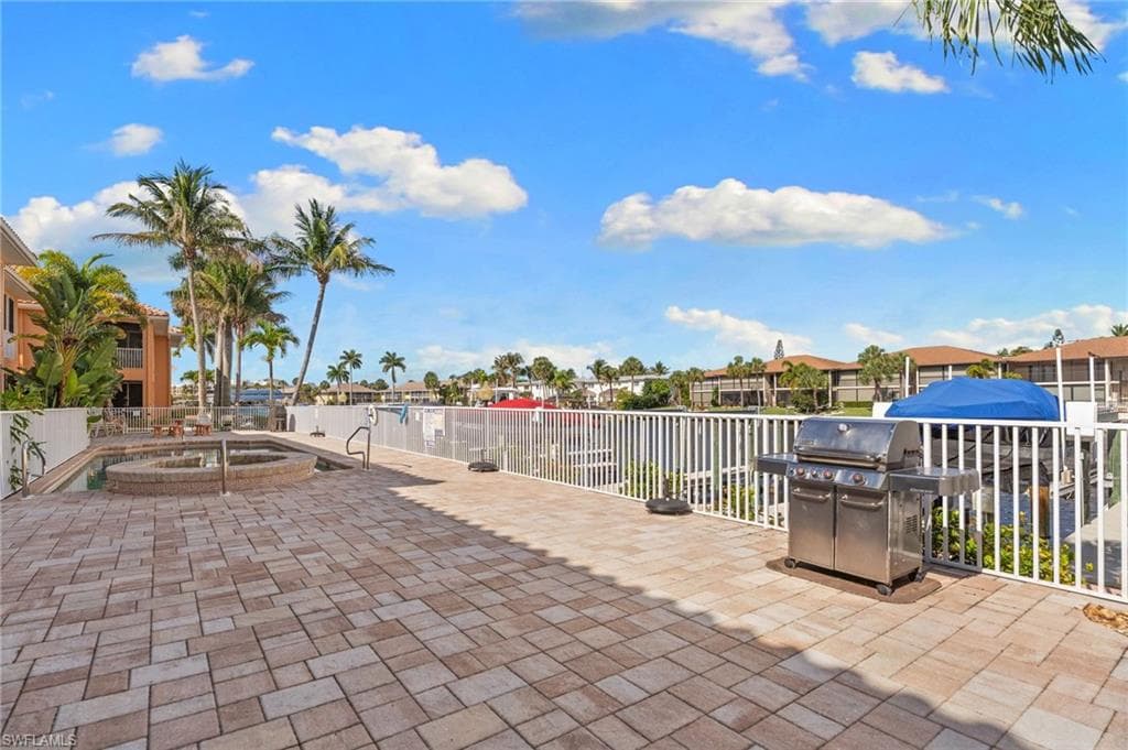 4566 SE 5th PL 106-33