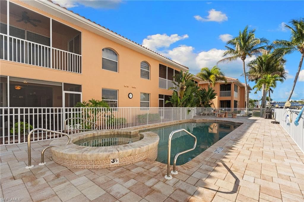 4566 SE 5th PL 106-36