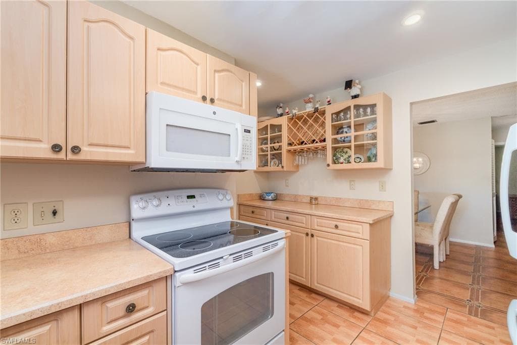7151 Blanquilla CT-12