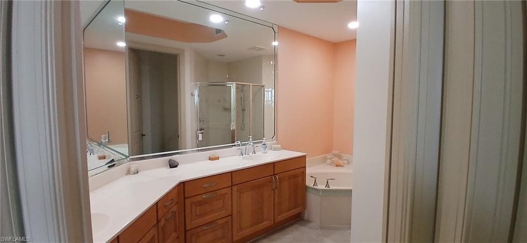 14350 Riva Del Lago DR 402-18