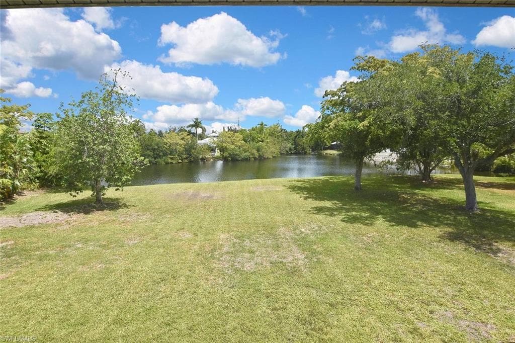 7226 Hendry Creek DR-40
