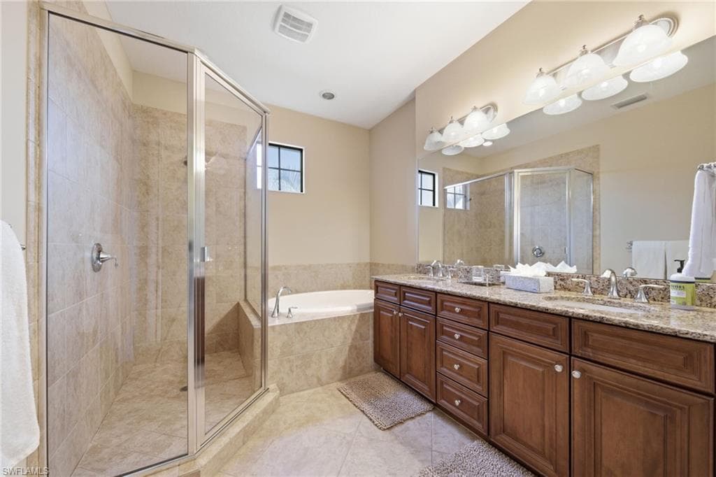 11736 Izarra WAY 7809-25