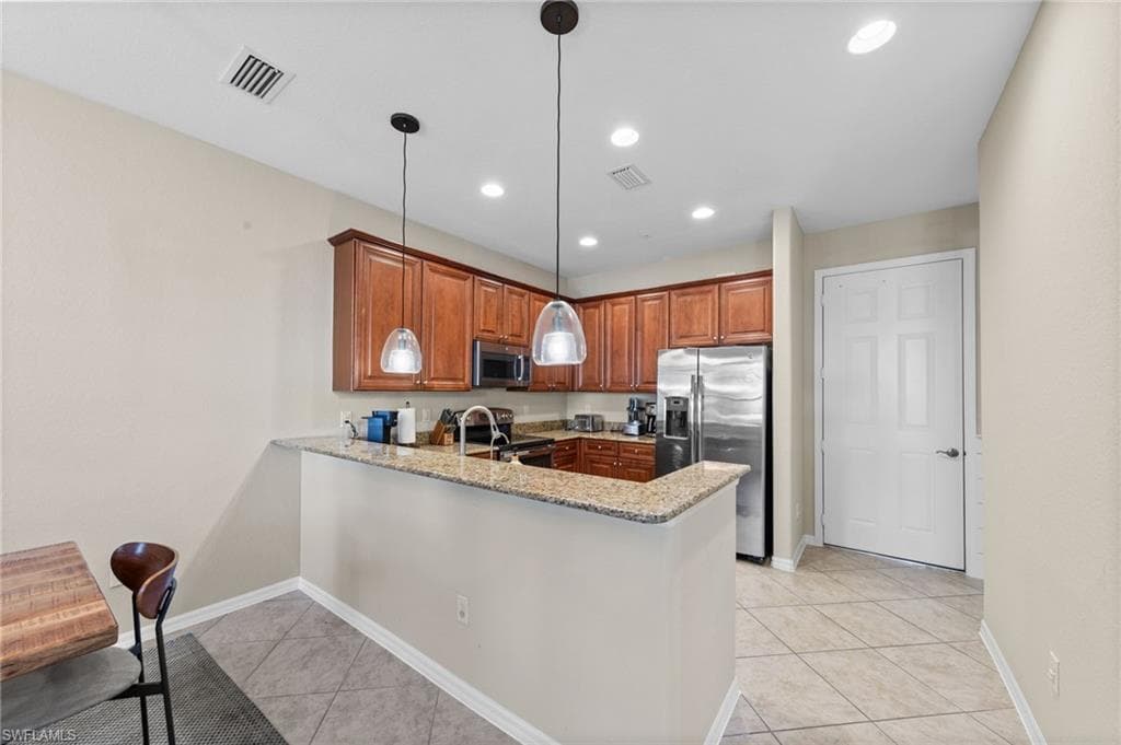11736 Izarra WAY 7809-8
