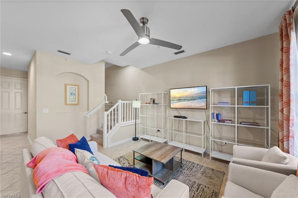 11736 Izarra WAY 7809-4