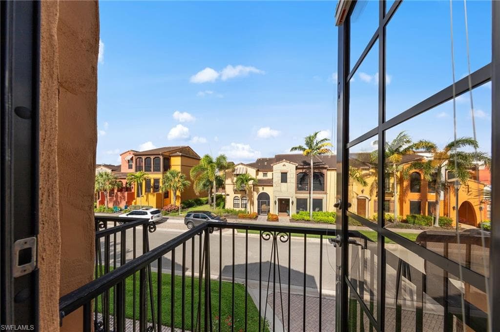 11736 Izarra WAY 7809-24
