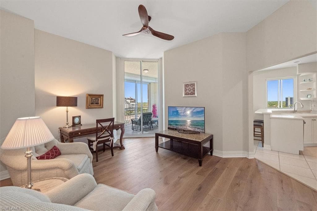 425 Dockside DR PH-1-28