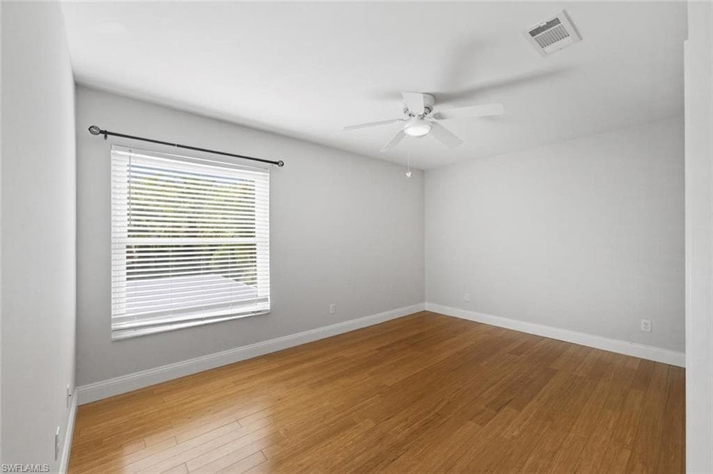 11528 Woodmount LN-28