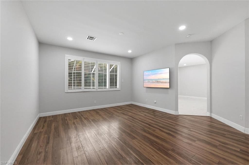 11528 Woodmount LN-5