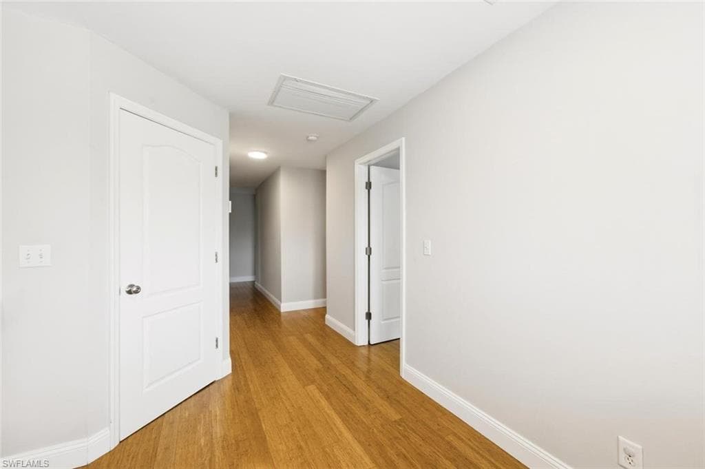 11528 Woodmount LN-20