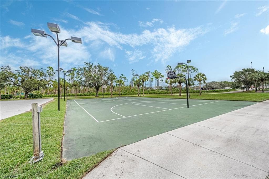 11528 Woodmount LN-37