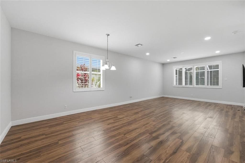 11528 Woodmount LN-4