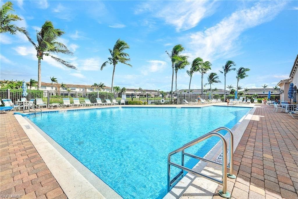 3806 Clearbrook LN-33