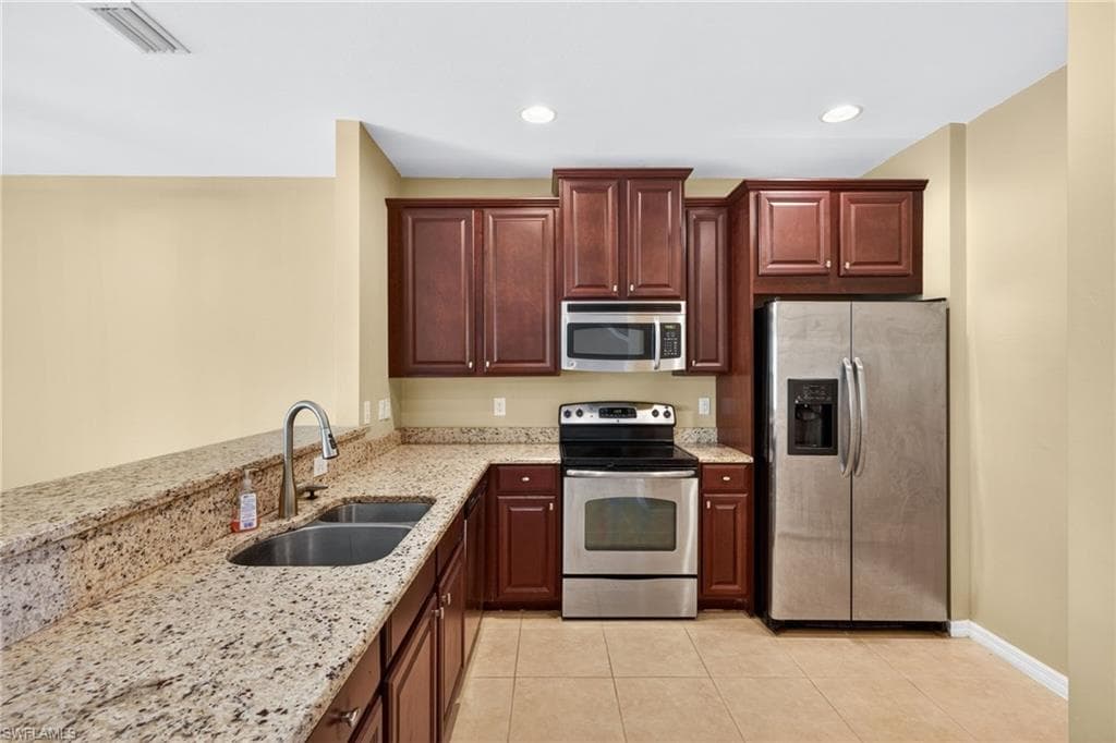 3806 Clearbrook LN-4