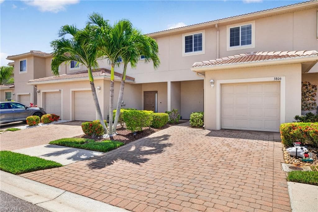 3806 Clearbrook LN-25