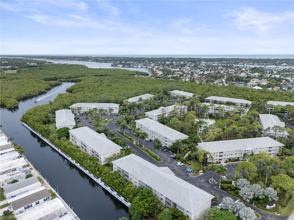 3021 Sandpiper Bay CIR E106-26