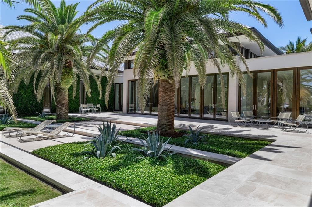 3655 Fort Charles DR-40