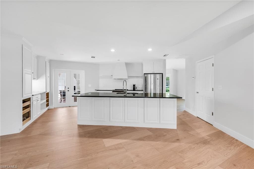 162 Westwood DR-12
