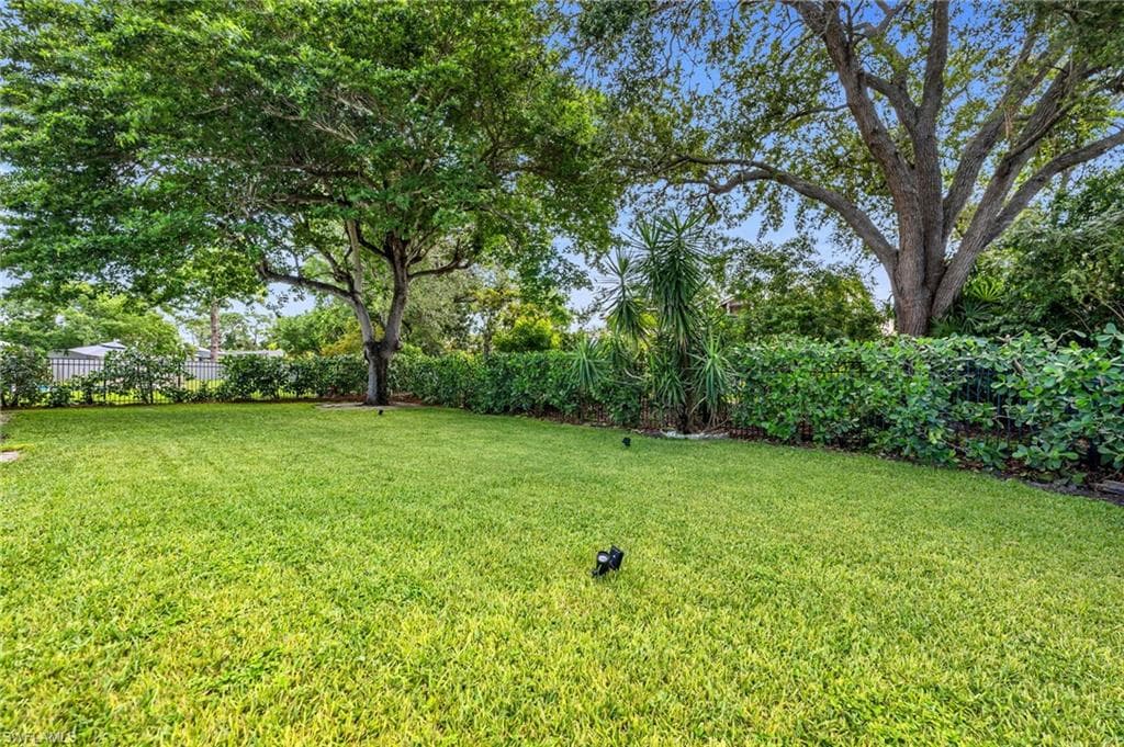 162 Westwood DR-22
