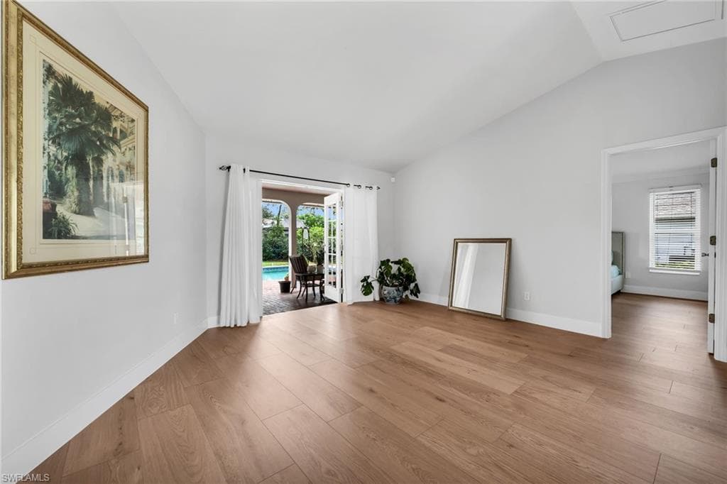 162 Westwood DR-7
