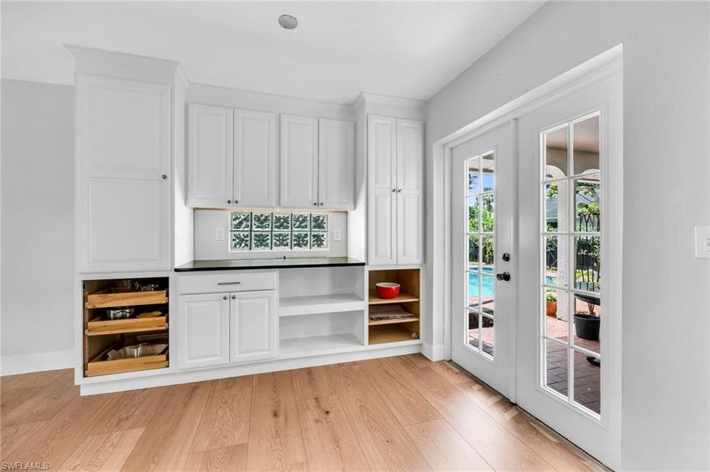 162 Westwood DR-11