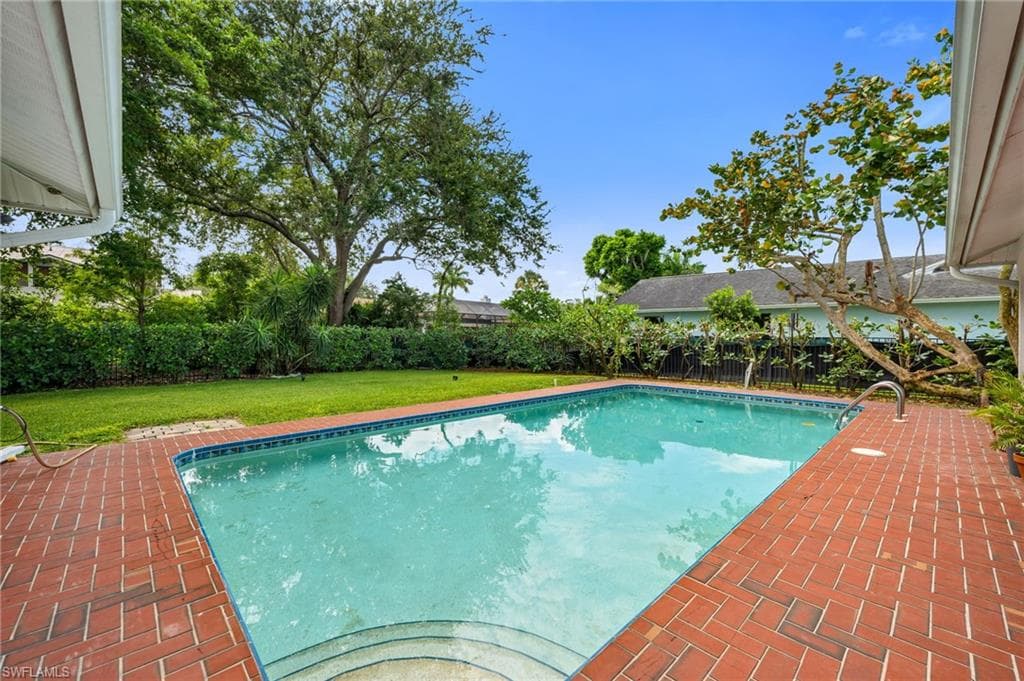 162 Westwood DR-21