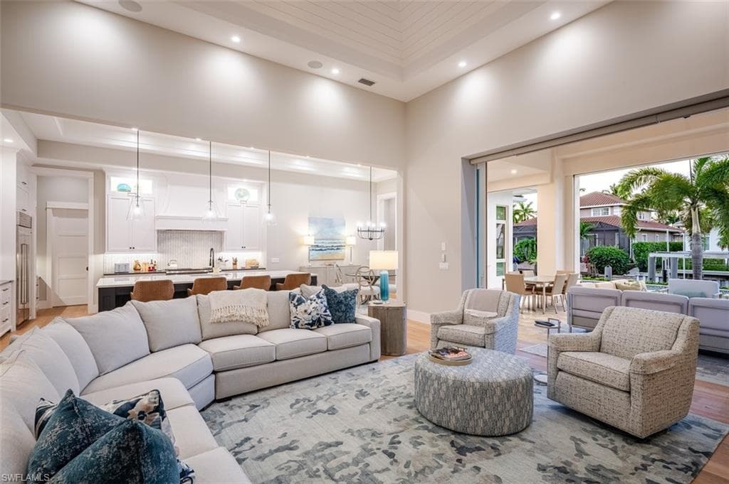 2100 SNOOK DR-13