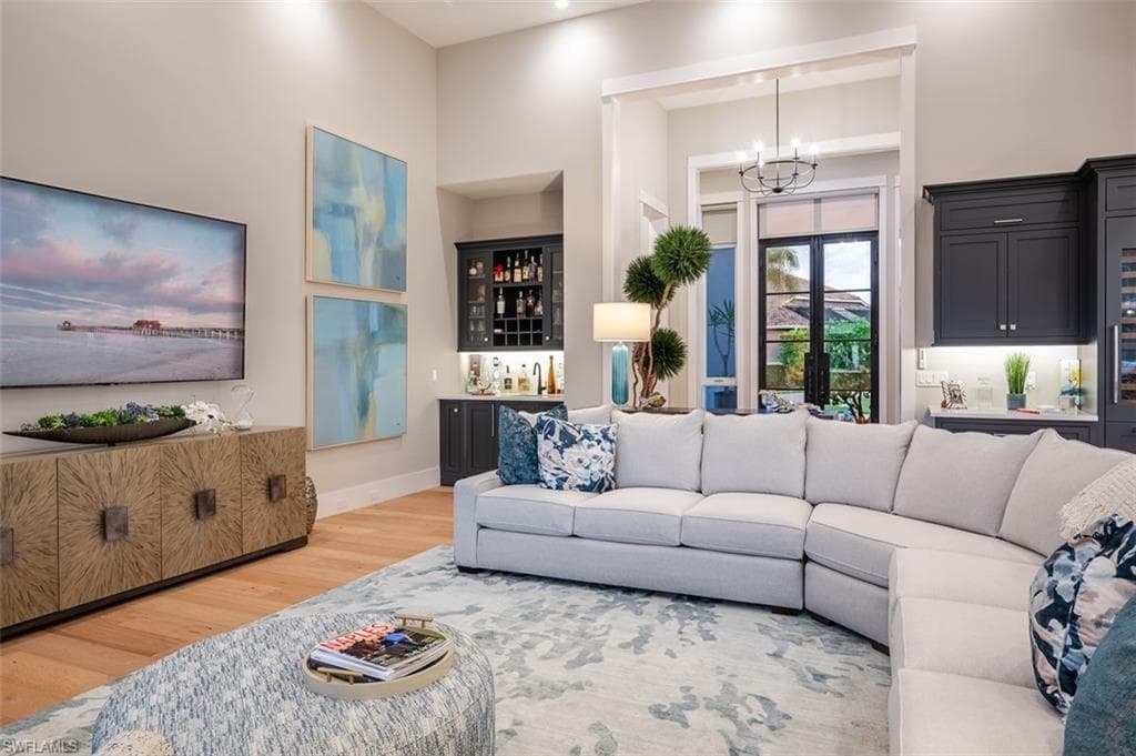 2100 SNOOK DR-12