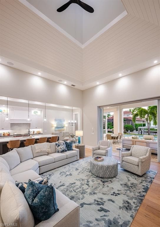 2100 SNOOK DR-14