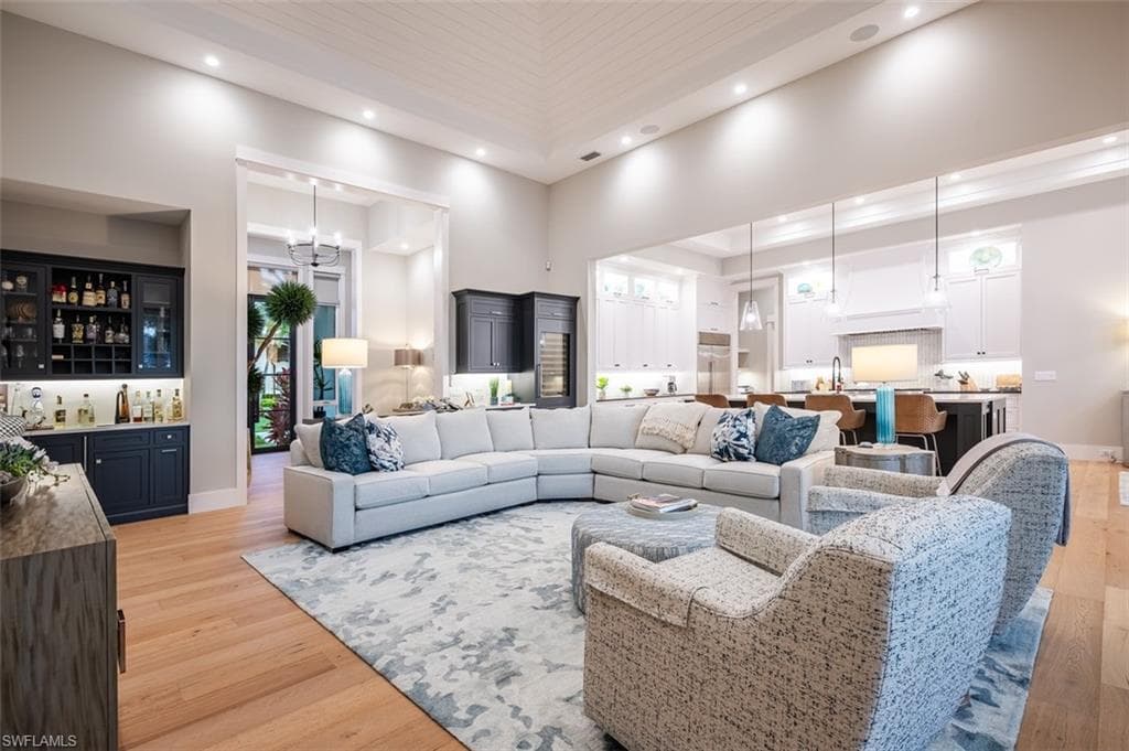 2100 SNOOK DR-11