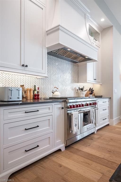 2100 SNOOK DR-21