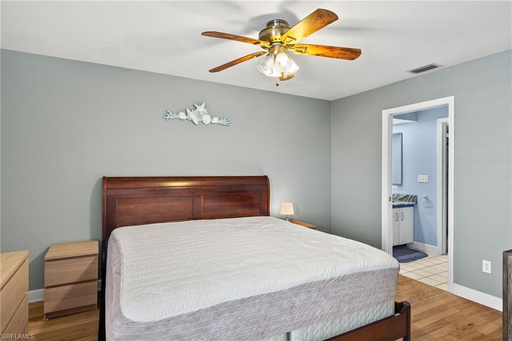 4616 SE 5th PL 208-11