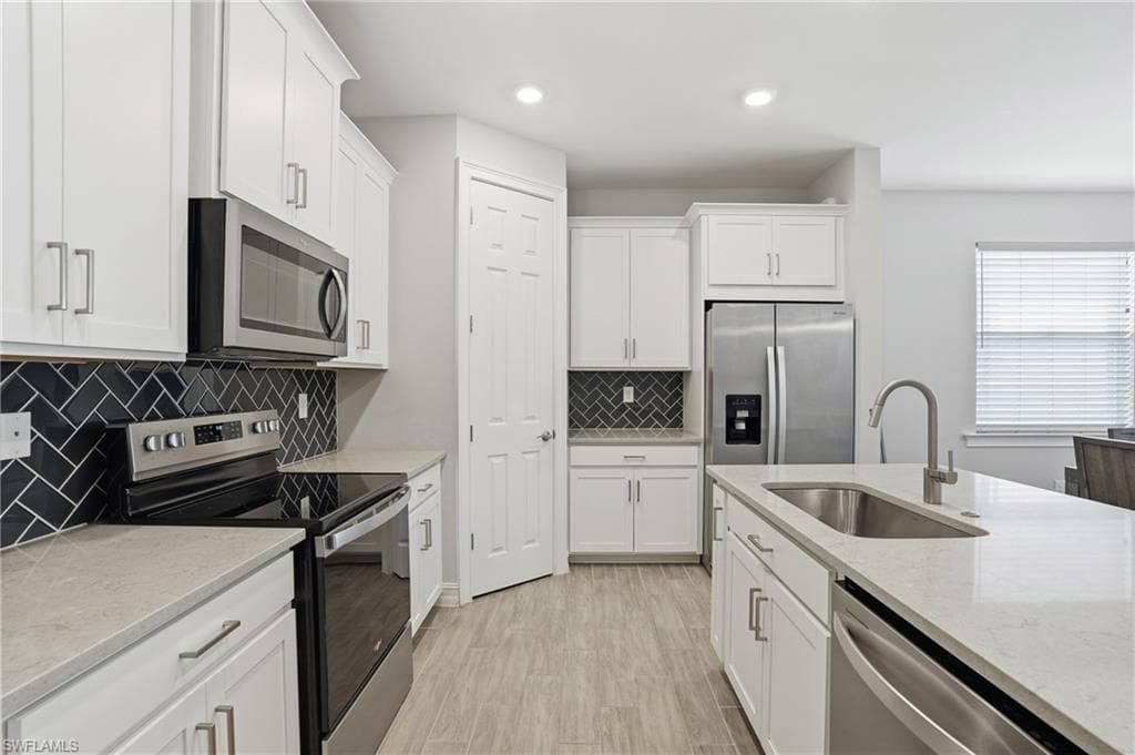 28009 Seasons Tide AVE-3