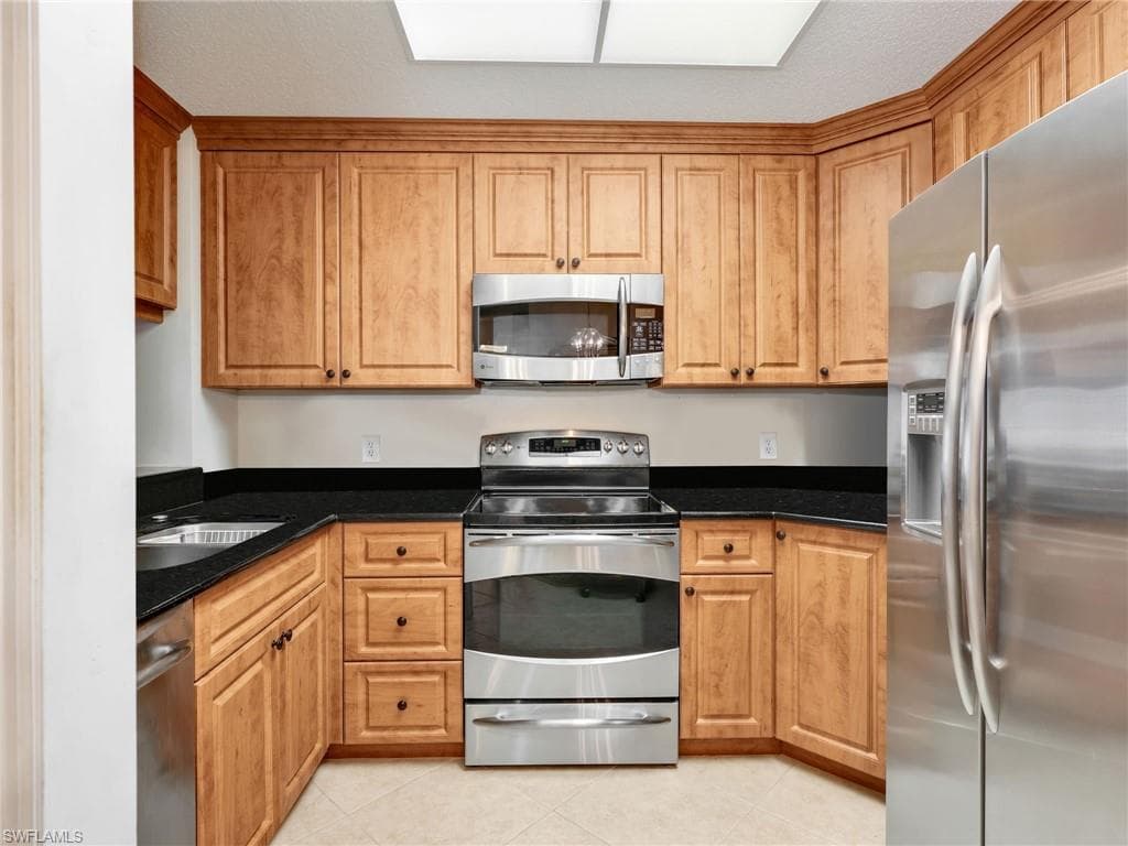 900 Arbor Lake DR 9-103-6