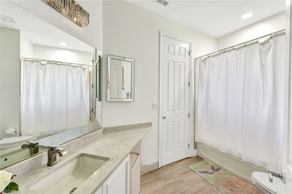 8910 Paseo De Valencia ST-23