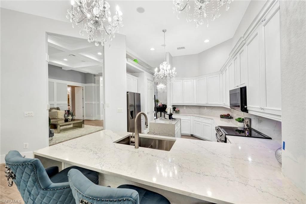 8910 Paseo De Valencia ST-16