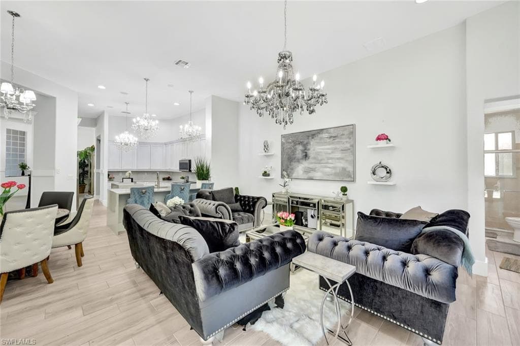 8910 Paseo De Valencia ST-7